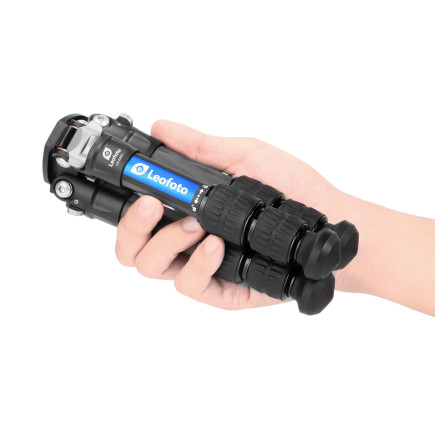 Leofoto LS-223C carbon fibre tripod